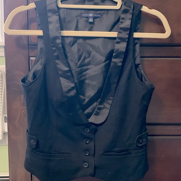 Black vest - Picture 1 of 1